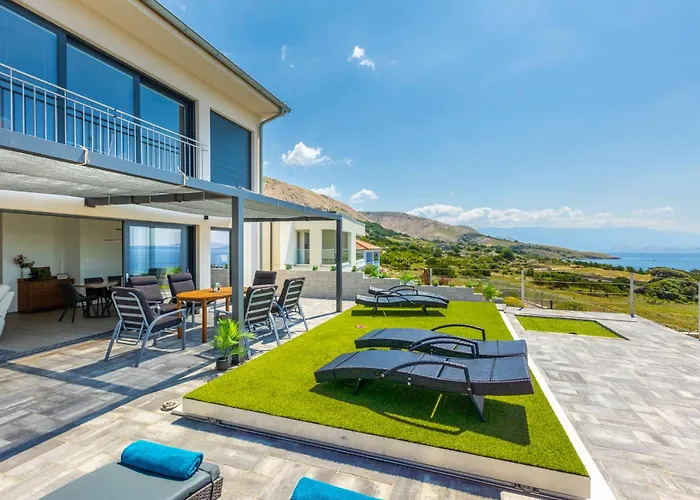 Ferienwohnung Mit Beheiztem Pool In Villa Gracia , Exklusiv Beim Bookinq,Com
